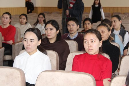 Акция для государственных служащих по профилактике ВИЧ в г.Актобе